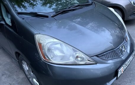 Honda Fit III, 2010 год, 850 000 рублей, 6 фотография