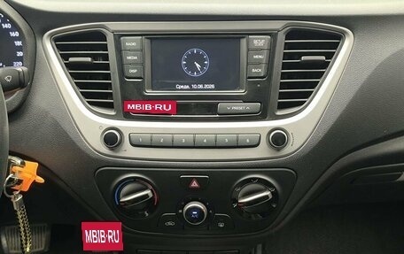 Hyundai Solaris II рестайлинг, 2018 год, 1 132 000 рублей, 10 фотография