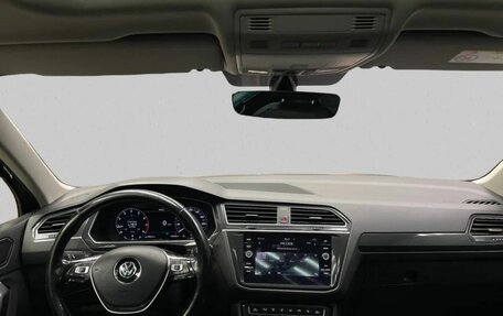 Volkswagen Tiguan II, 2017 год, 2 470 000 рублей, 14 фотография