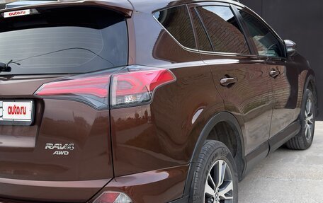 Toyota RAV4, 2017 год, 2 700 000 рублей, 4 фотография
