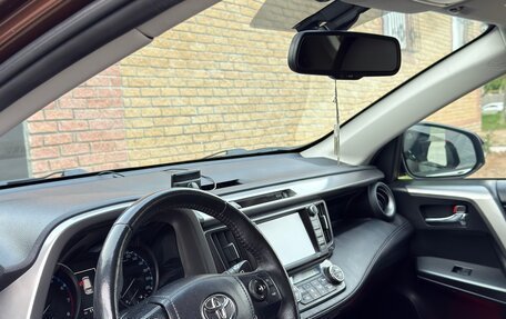 Toyota RAV4, 2017 год, 2 700 000 рублей, 12 фотография