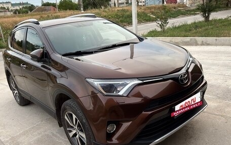 Toyota RAV4, 2017 год, 2 700 000 рублей, 7 фотография