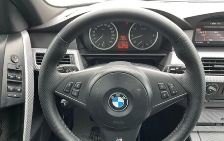 BMW 5 серия, 2005 год, 1 300 000 рублей, 10 фотография