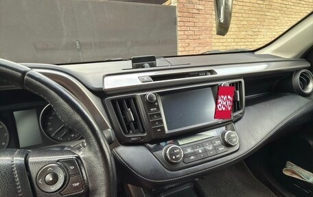 Toyota RAV4, 2017 год, 2 700 000 рублей, 13 фотография
