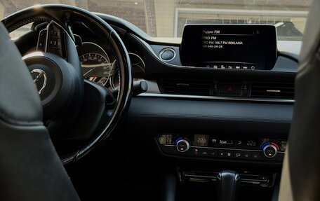 Mazda 6, 2021 год, 3 000 000 рублей, 4 фотография