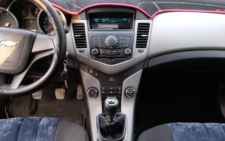 Chevrolet Cruze II, 2011 год, 700 000 рублей, 7 фотография