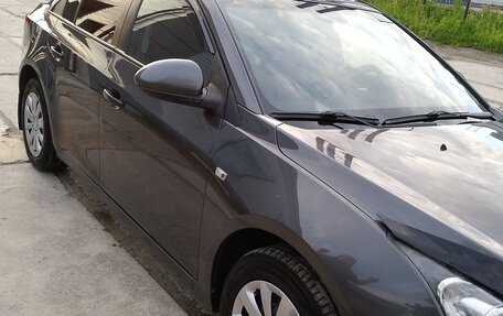 Chevrolet Cruze II, 2011 год, 700 000 рублей, 8 фотография