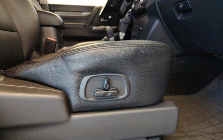 Mitsubishi Pajero IV, 2013 год, 2 222 000 рублей, 8 фотография