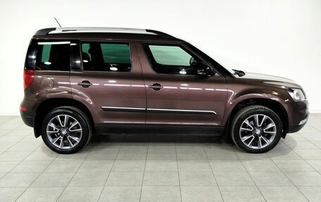 Skoda Yeti I рестайлинг, 2017 год, 1 860 000 рублей, 4 фотография