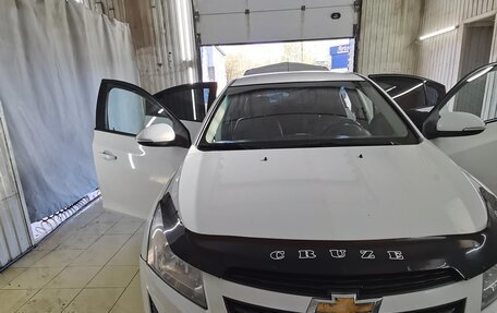 Chevrolet Cruze II, 2014 год, 669 000 рублей, 5 фотография