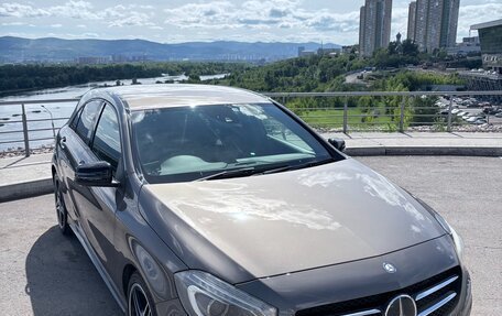 Mercedes-Benz A-Класс, 2013 год, 1 200 000 рублей, 2 фотография