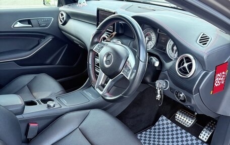 Mercedes-Benz A-Класс, 2013 год, 1 200 000 рублей, 28 фотография