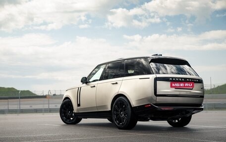 Land Rover Range Rover IV рестайлинг, 2022 год, 15 490 000 рублей, 4 фотография