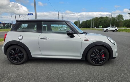MINI Hatch, 2018 год, 2 500 000 рублей, 5 фотография