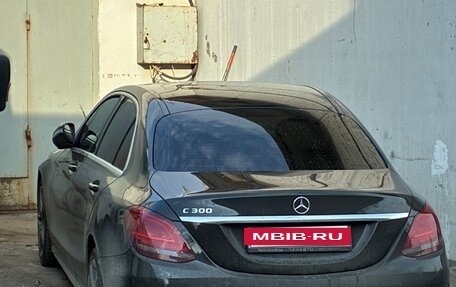 Mercedes-Benz C-Класс, 2018 год, 2 950 000 рублей, 10 фотография