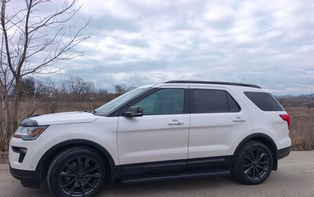 Ford Explorer VI, 2018 год, 3 299 000 рублей, 3 фотография