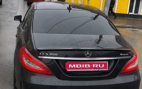 Mercedes-Benz CLS, 2016 год, 1 000 000 рублей, 1 фотография