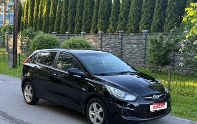 Hyundai Solaris II рестайлинг, 2012 год, 560 000 рублей, 1 фотография
