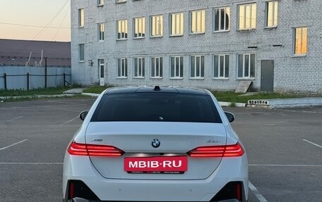 BMW 5 серия, 2024 год, 7 099 000 рублей, 6 фотография