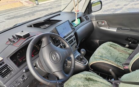 Toyota Corolla Verso I, 2002 год, 600 000 рублей, 5 фотография