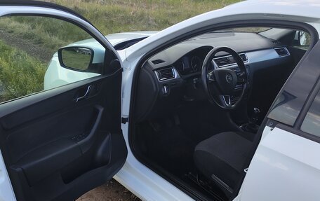 Skoda Rapid I, 2014 год, 800 000 рублей, 8 фотография