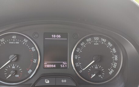 Skoda Rapid I, 2014 год, 800 000 рублей, 9 фотография