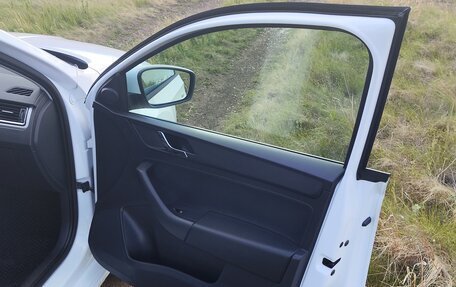Skoda Rapid I, 2014 год, 800 000 рублей, 12 фотография