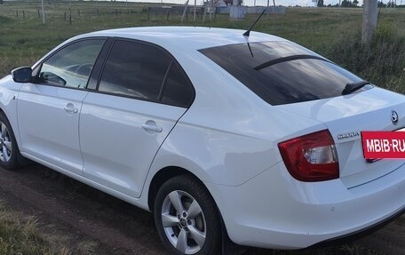 Skoda Rapid I, 2014 год, 800 000 рублей, 6 фотография