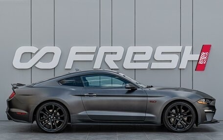 Ford Mustang VI рестайлинг, 2020 год, 5 800 000 рублей, 5 фотография