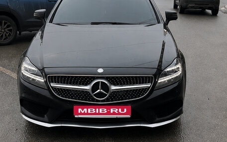Mercedes-Benz CLS, 2016 год, 1 000 000 рублей, 2 фотография