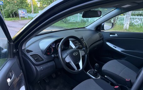 Hyundai Solaris II рестайлинг, 2012 год, 560 000 рублей, 9 фотография