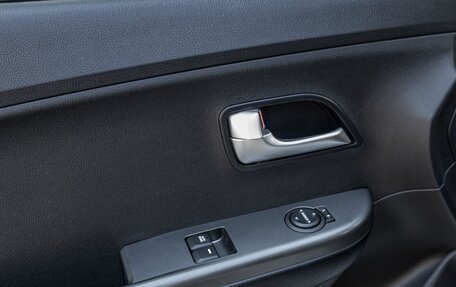KIA Rio III рестайлинг, 2015 год, 999 000 рублей, 14 фотография