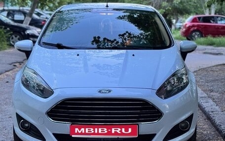 Ford Fiesta, 2015 год, 850 000 рублей, 1 фотография