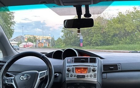 Toyota Verso I, 2011 год, 990 000 рублей, 8 фотография