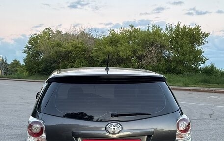 Toyota Verso I, 2011 год, 990 000 рублей, 3 фотография