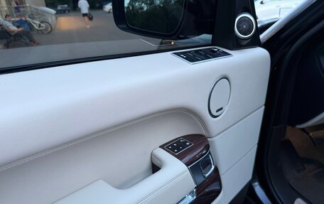 Land Rover Range Rover IV рестайлинг, 2015 год, 4 295 000 рублей, 21 фотография
