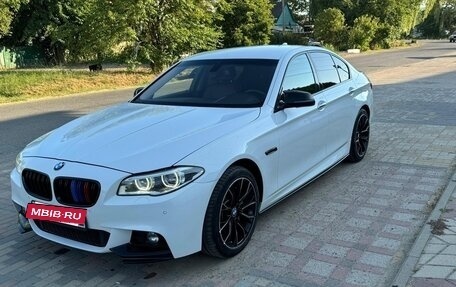 BMW 5 серия, 2015 год, 1 600 000 рублей, 29 фотография