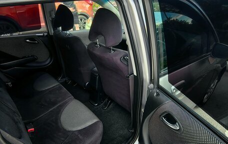 Honda Fit III, 2002 год, 330 000 рублей, 6 фотография
