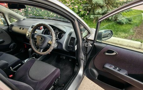 Honda Fit III, 2002 год, 330 000 рублей, 4 фотография