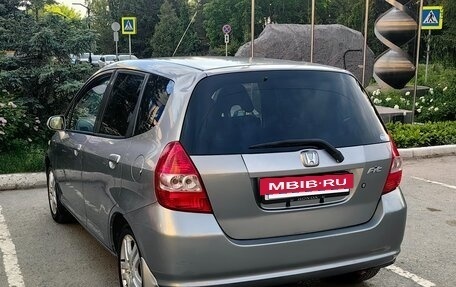 Honda Fit III, 2002 год, 330 000 рублей, 22 фотография