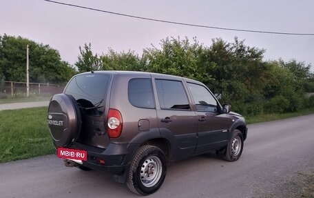 Chevrolet Niva I рестайлинг, 2013 год, 460 000 рублей, 4 фотография