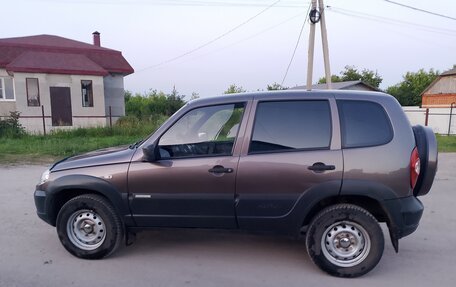 Chevrolet Niva I рестайлинг, 2013 год, 460 000 рублей, 16 фотография