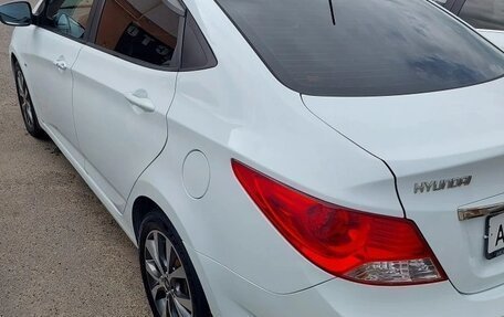 Hyundai Solaris II рестайлинг, 2013 год, 1 350 000 рублей, 4 фотография