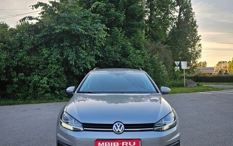 Volkswagen Golf VII, 2018 год, 1 470 000 рублей, 2 фотография