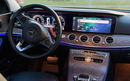 Mercedes-Benz E-Класс, 2017 год, 4 000 000 рублей, 9 фотография