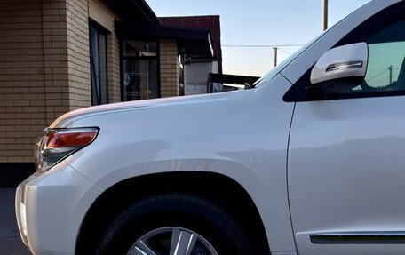 Toyota Land Cruiser 200, 2014 год, 3 990 000 рублей, 6 фотография