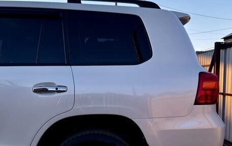 Toyota Land Cruiser 200, 2014 год, 3 990 000 рублей, 9 фотография