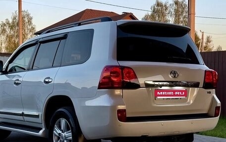Toyota Land Cruiser 200, 2014 год, 3 990 000 рублей, 10 фотография