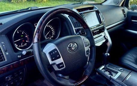 Toyota Land Cruiser 200, 2014 год, 3 990 000 рублей, 27 фотография