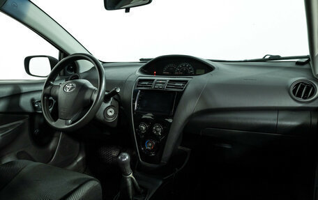 Toyota Yaris III рестайлинг, 2008 год, 489 585 рублей, 9 фотография